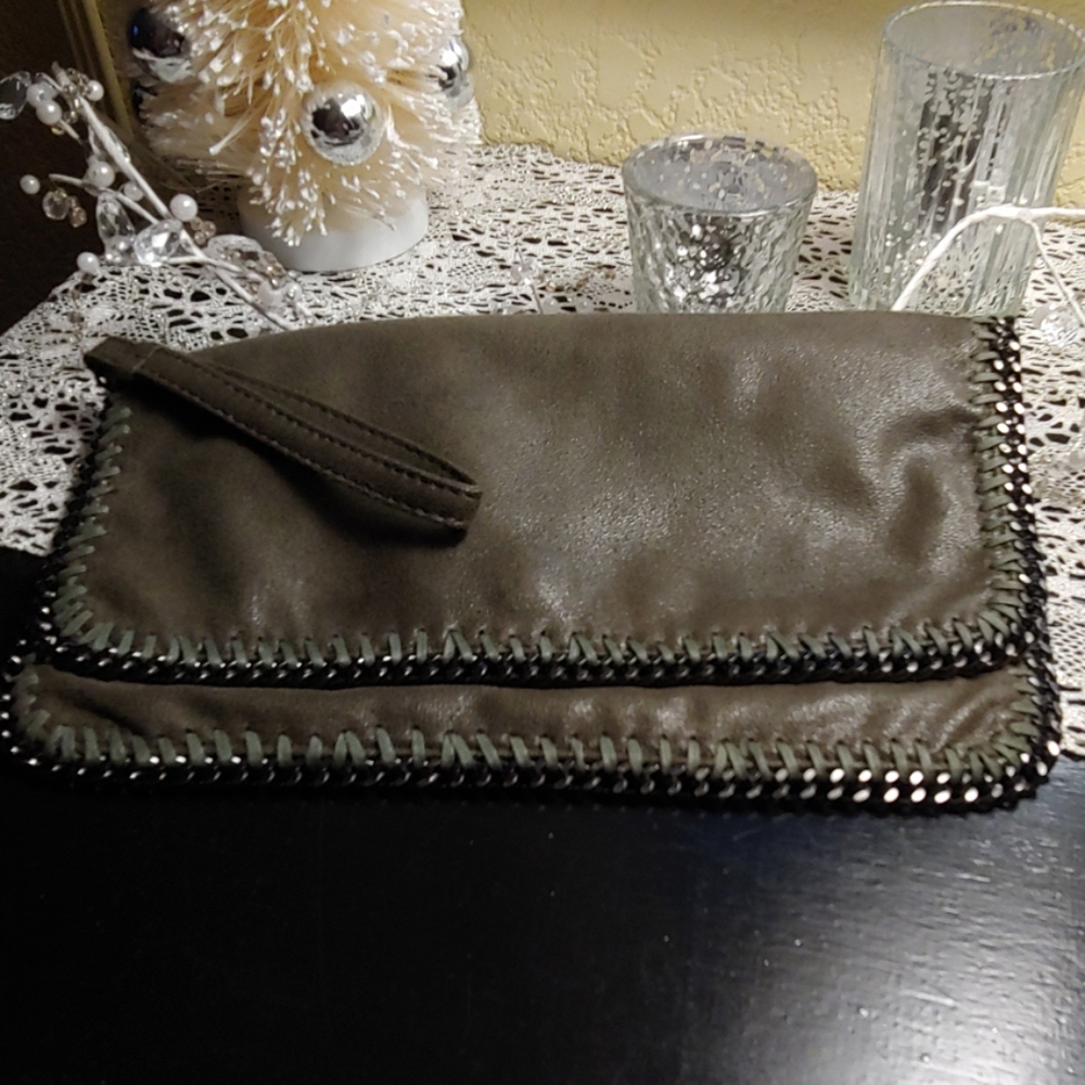 STELLA MCCARTNEY Falabella Clutch in Olive Green
